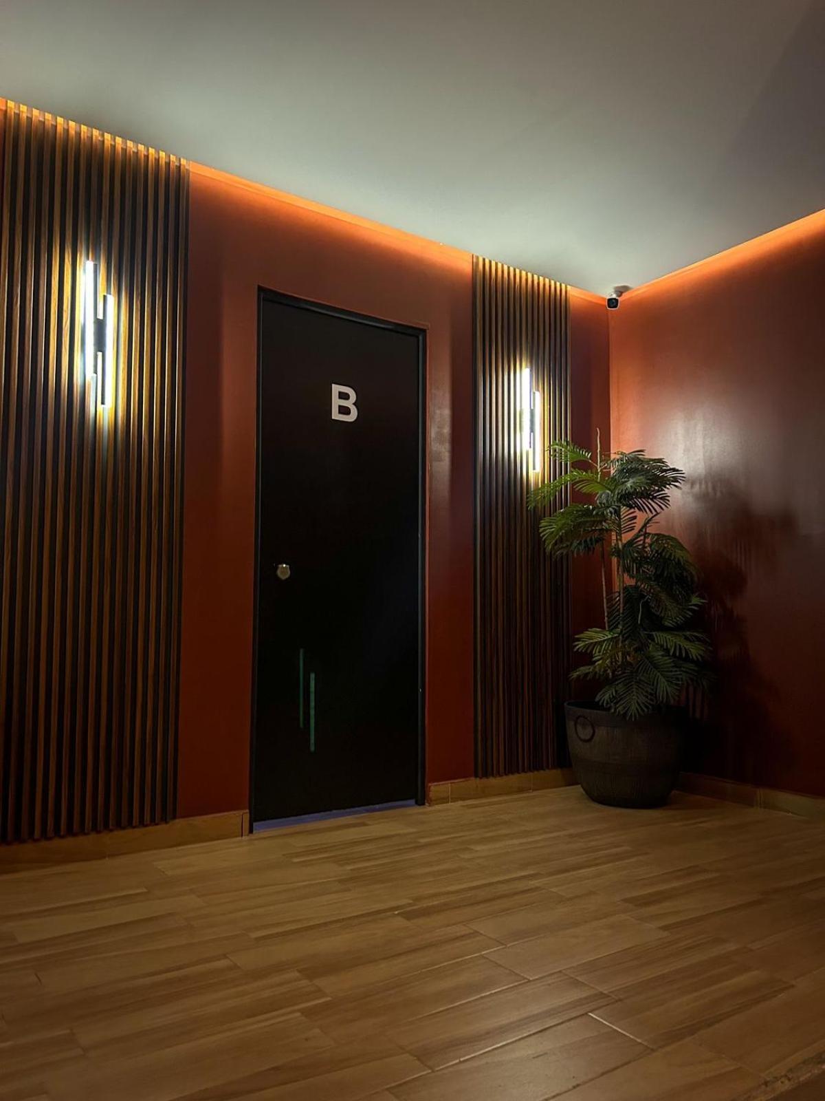 Spartacus Hostel Boutique For Men 푸에르토 발라타 외부 사진