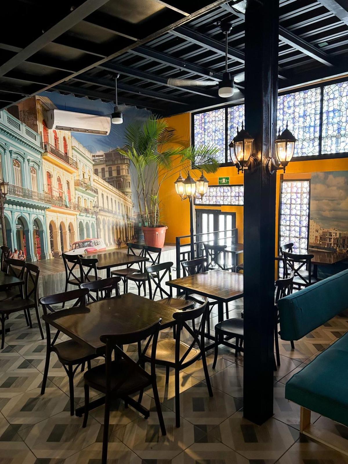 Spartacus Hostel Boutique For Men 푸에르토 발라타 외부 사진