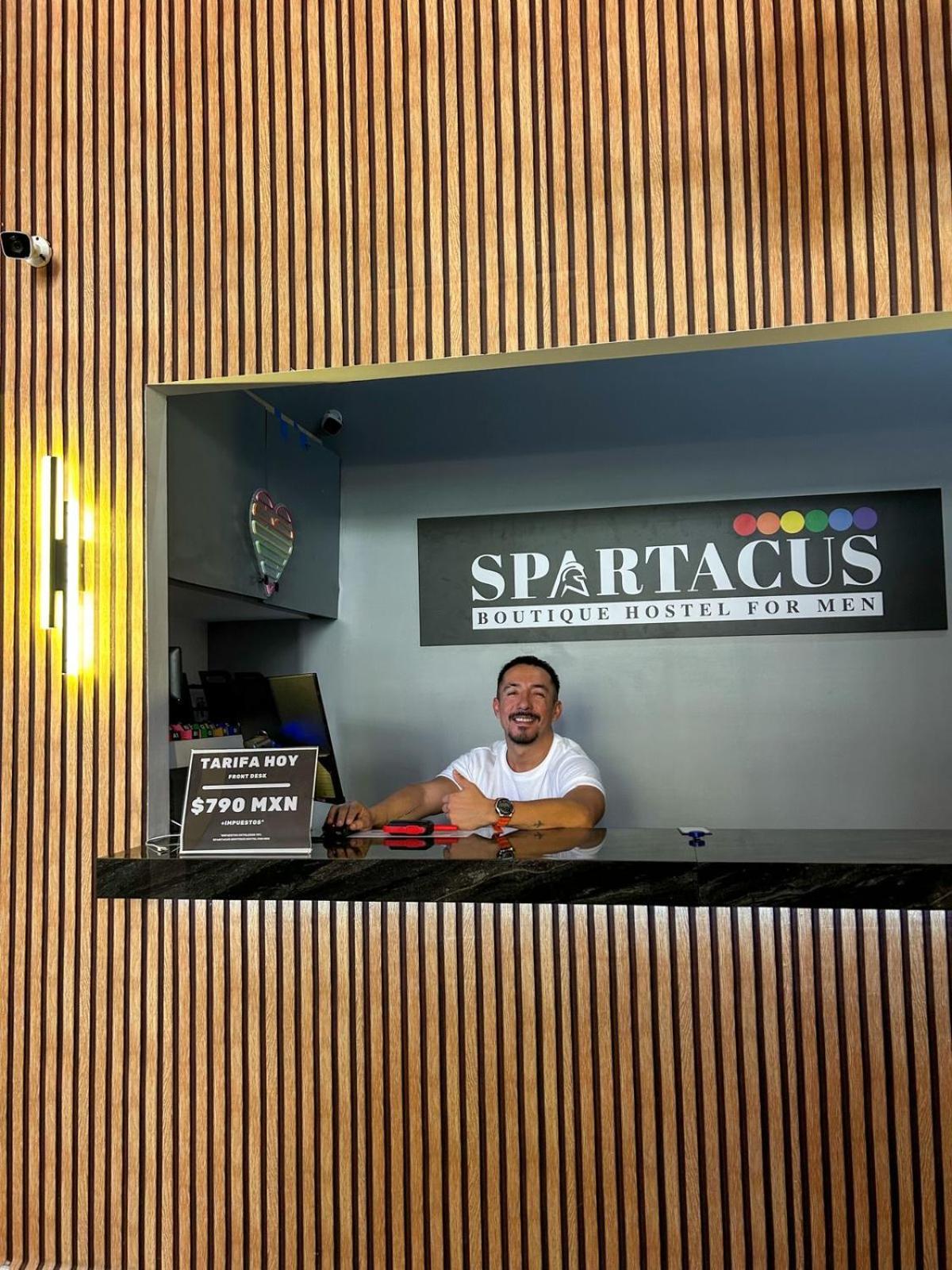 Spartacus Hostel Boutique For Men 푸에르토 발라타 외부 사진
